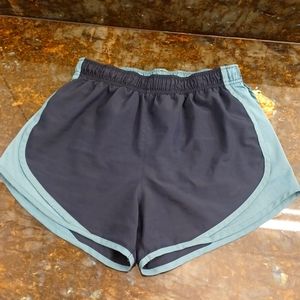 Nike drift runner shorts S